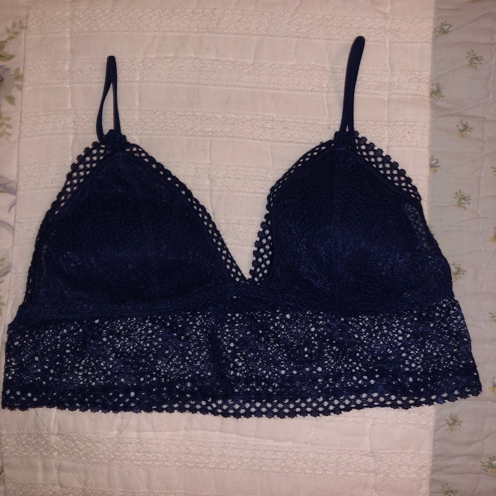 Super cute dark blue bralette 💕